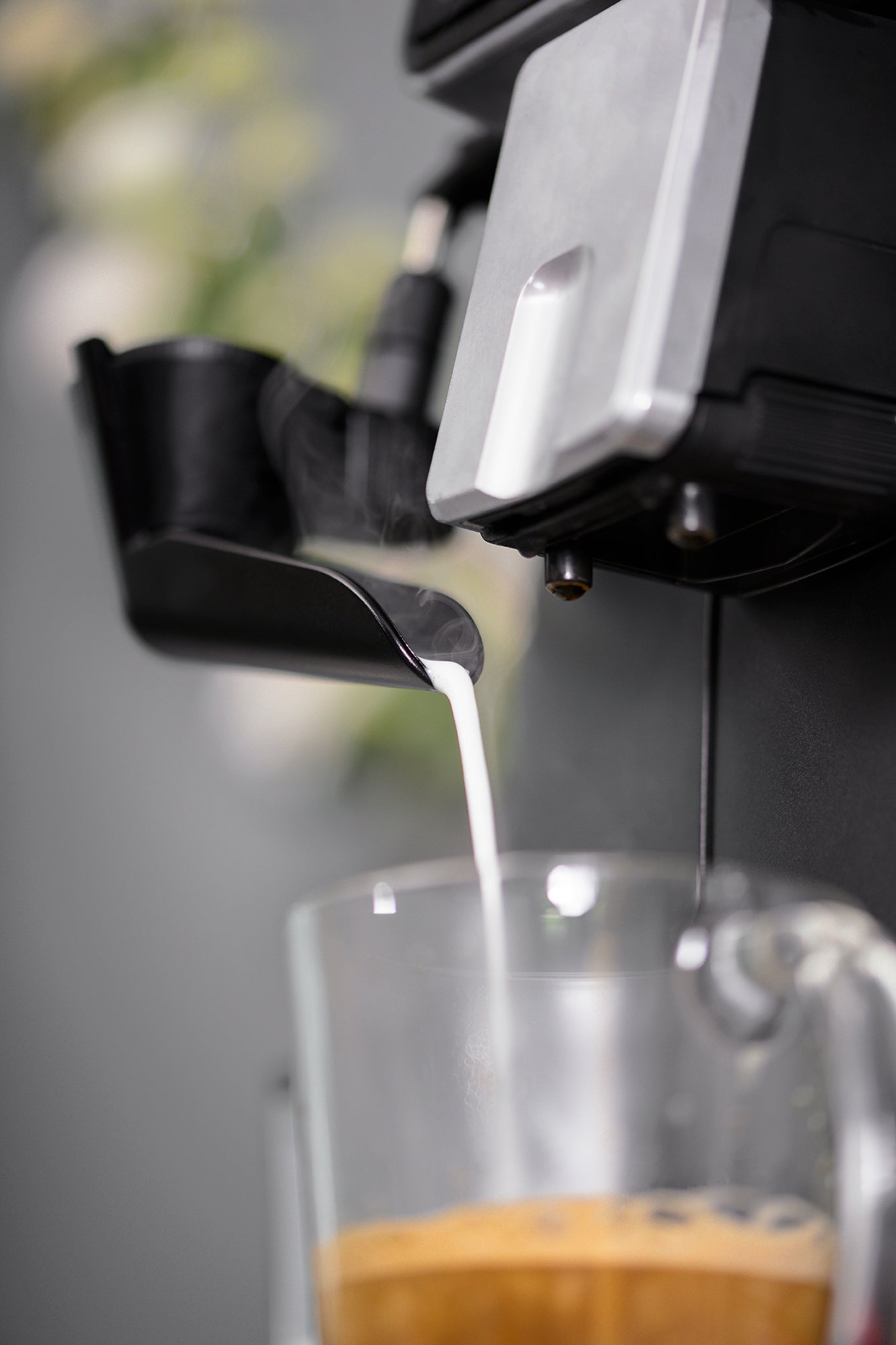 Gaggia Cadorna Milk | Superautomatic Bean to Cup Coffee Machine